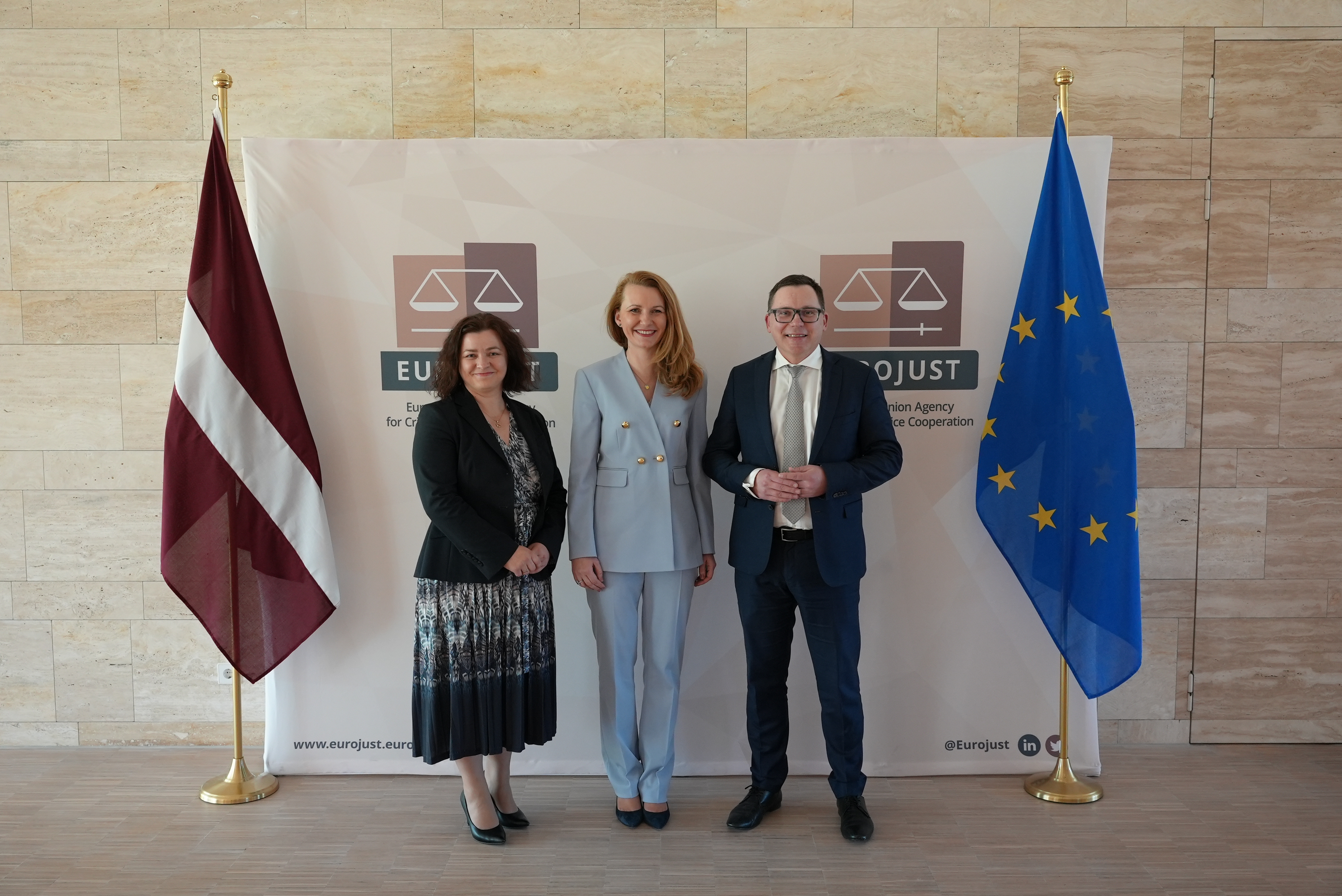 Tikšanās laikā Eirojustā pārrunā aktuālos tiesiskos jautājumus Ukrainas kara kontekstā