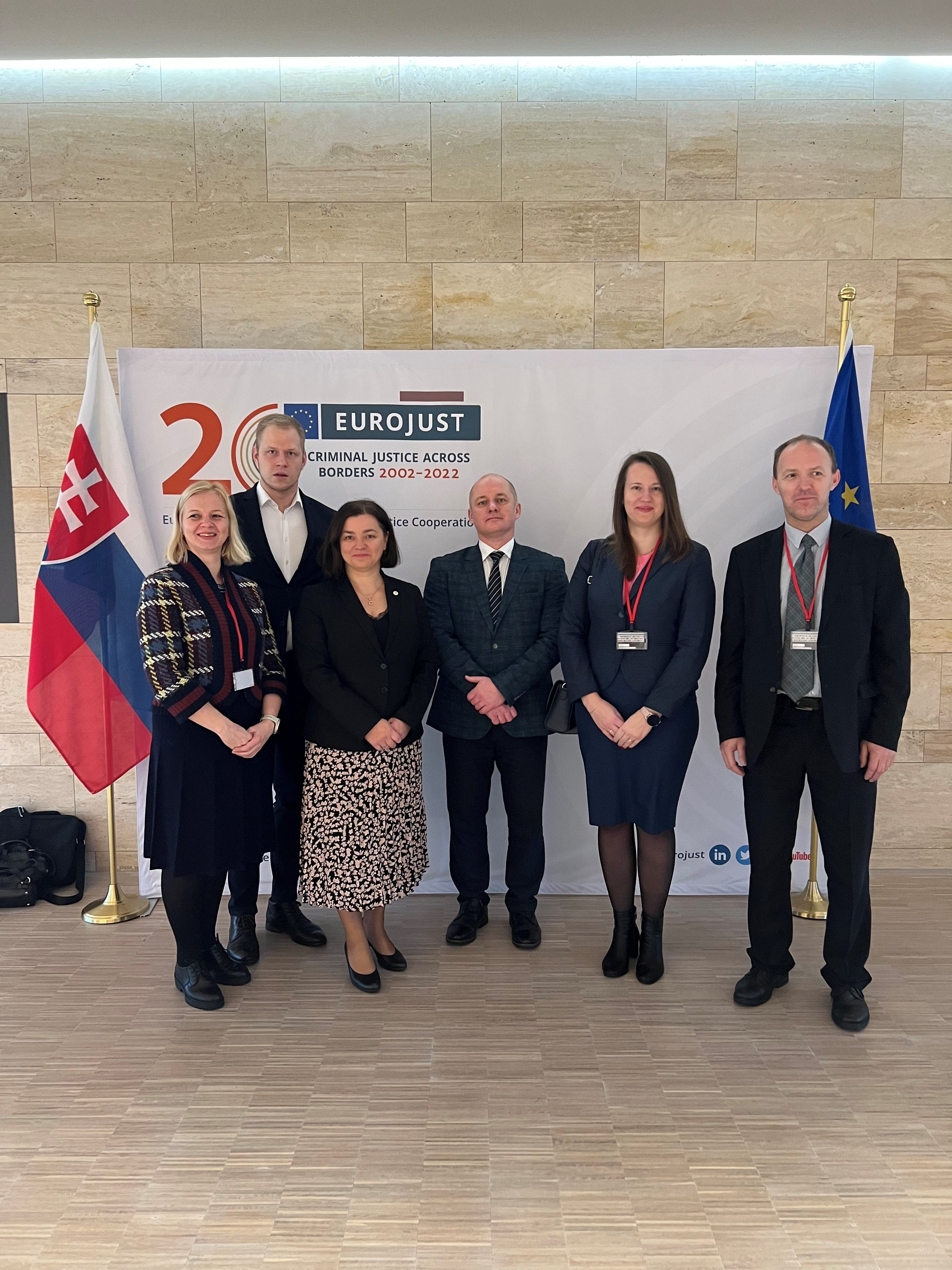 Papildina zināšanas par pārrobežu sadarbības iespējām kibernoziegumu izmeklēšanā