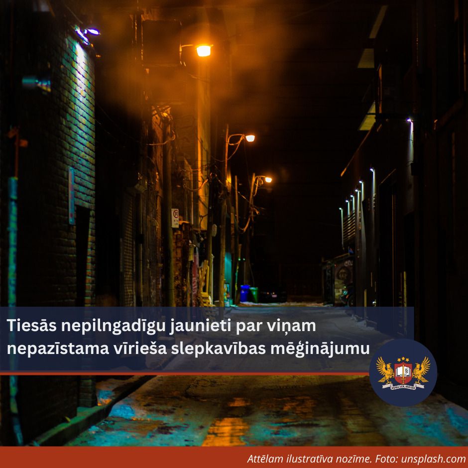 Tiesās nepilngadīgu jaunieti par viņam nepazīstama vīrieša slepkavības mēģinājumu