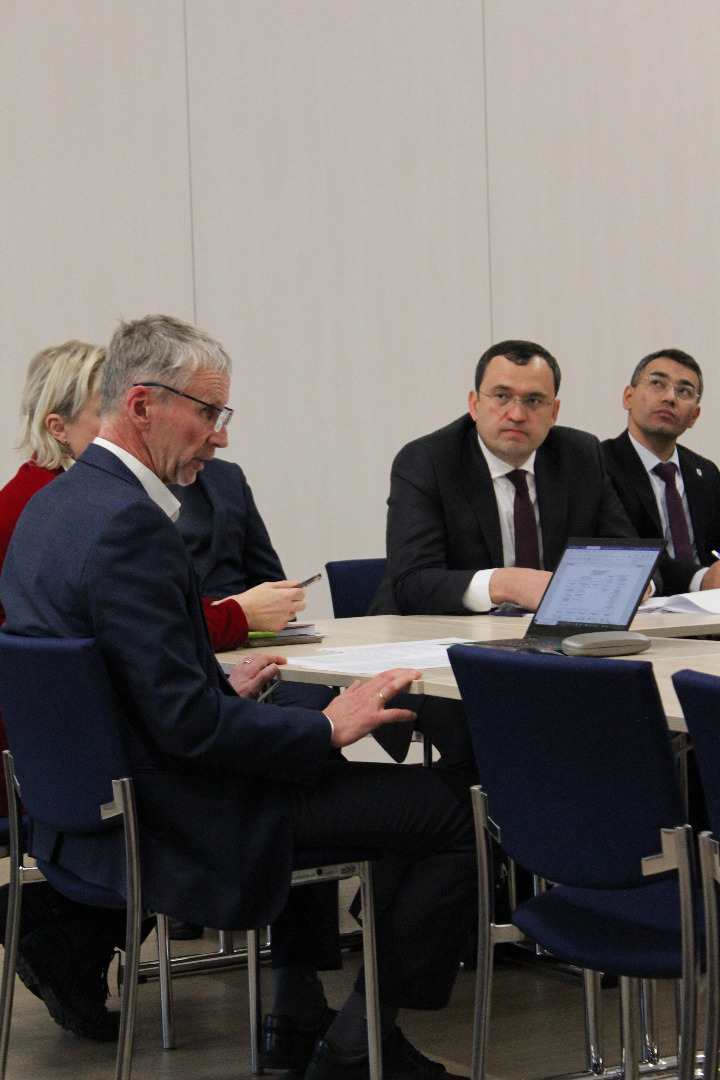 Prokuratūru apmeklē Uzbekistānas tieslietu sistēmas pārstāvji