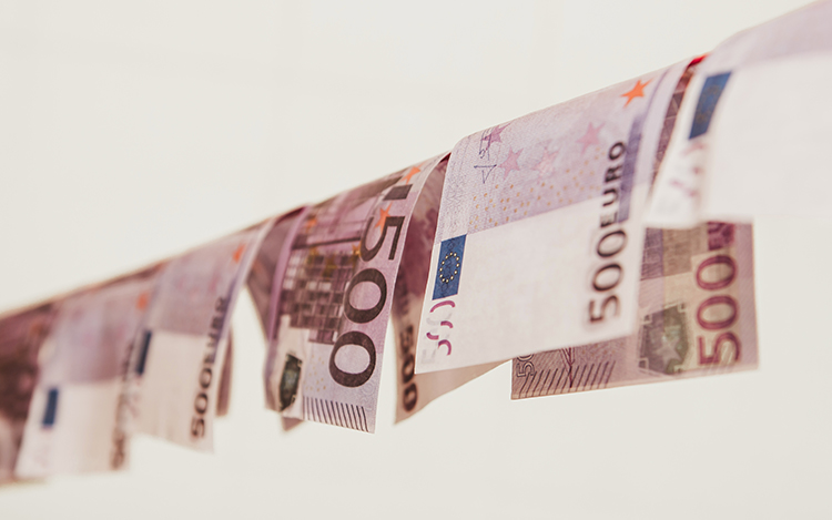 Vērienīgas operācijas laikā Latvijā, Vācijā, Francijā, Itālijā un Maltā veiktas vairāk nekā 100 kratīšanas un arestēta manta