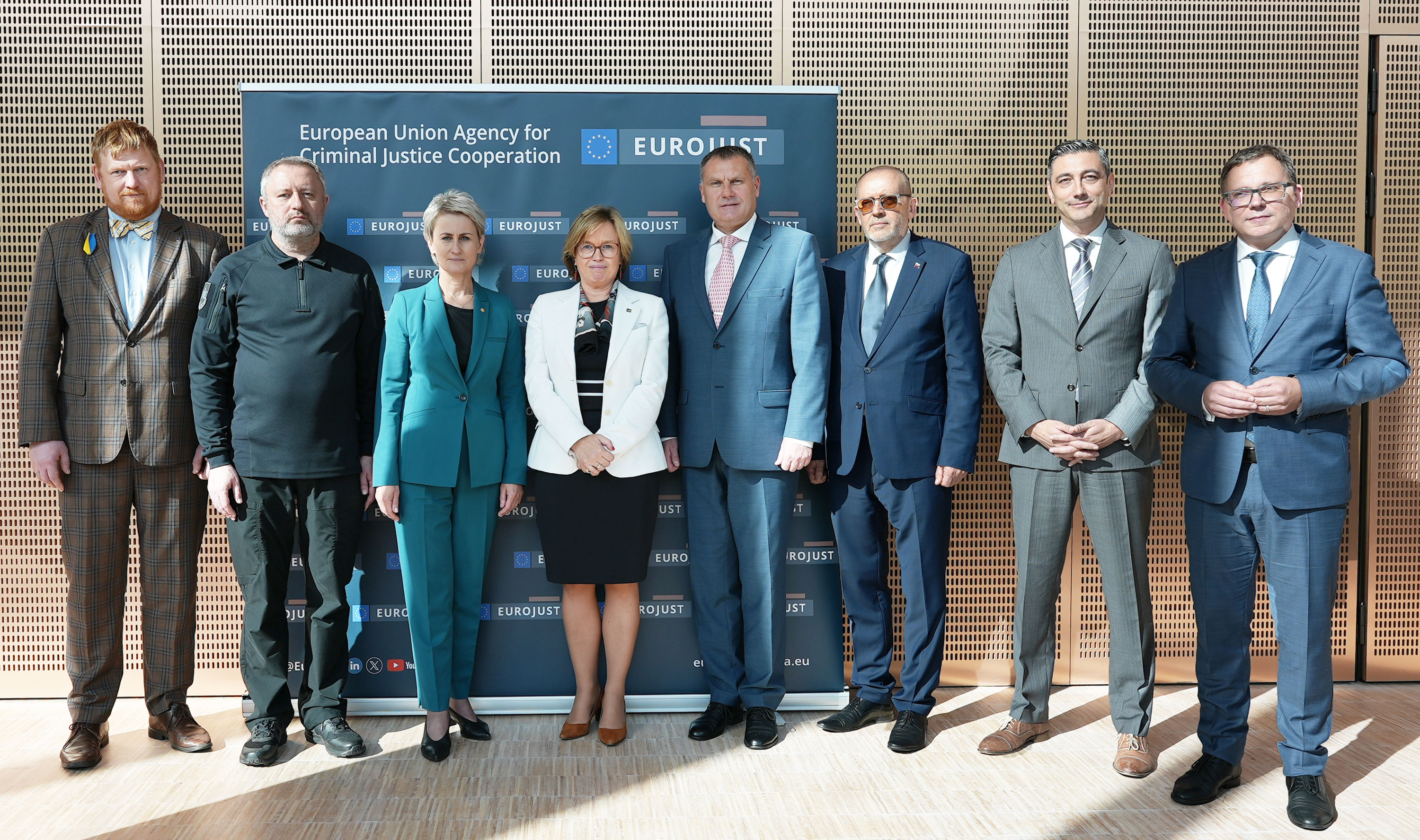 Eiropols pievienojas apvienotajai izmeklēšanas grupai par kara noziegumiem, noziegumiem pret cilvēci un mieru, kas, iespējams, izdarīti Ukrainā